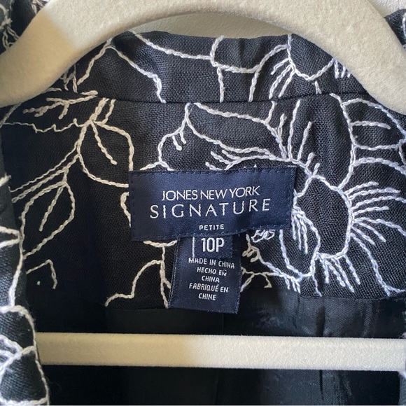 100% Linen Jones New York Black White Floral Embroidered Jacket M 10P - Picture 3 of 14